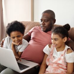 filmes de comédia para crianças de 12 anos