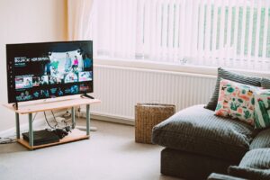Quais canais de TV são gratuitos e disponíveis na internet?