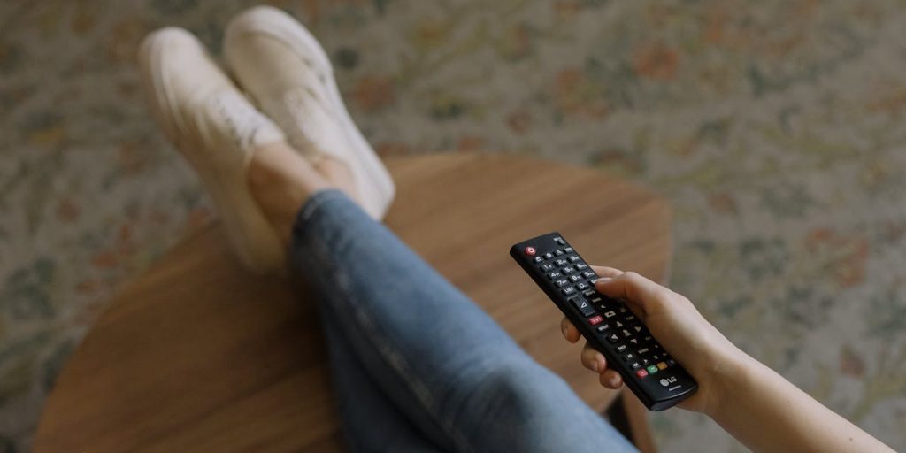 Descubra o panorama legal do IPTV no Brasil: principais regulamentações, prazos e penalidades para quem atua no setor. Fique por dentro